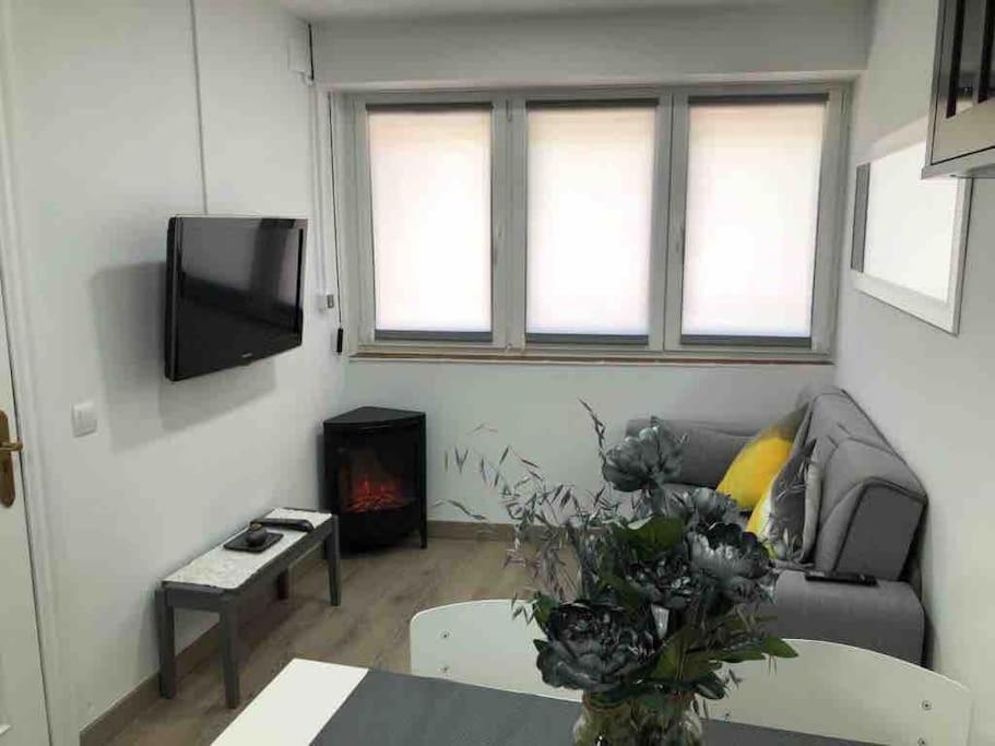 Apartmán Alojamiento Karina Les Exteriér fotografie